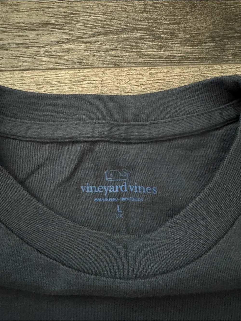 Boy’s Navy Vineyard Vines Long Sleeve Football T shirt Size Large